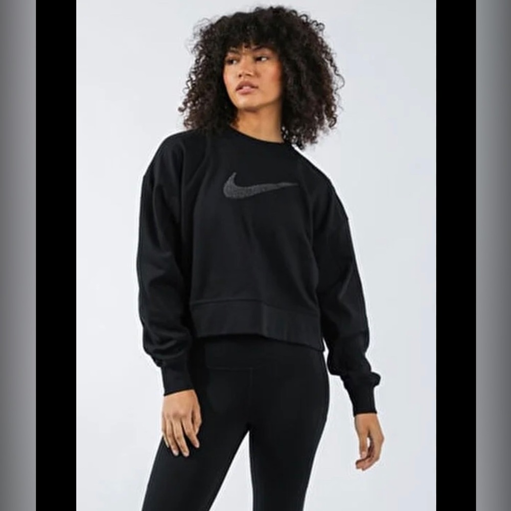 Nike Dri-Fit Get Fit Swoosh Crew Pullover
